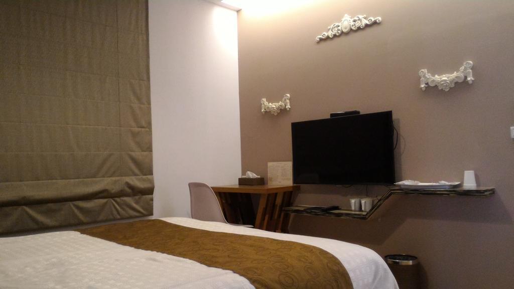 Hotel Eight View Luodong Exterior foto